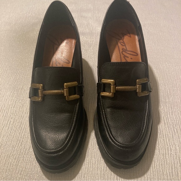 Zodiac Gemma Block Heel Leather Loafers - Picture 3 of 4